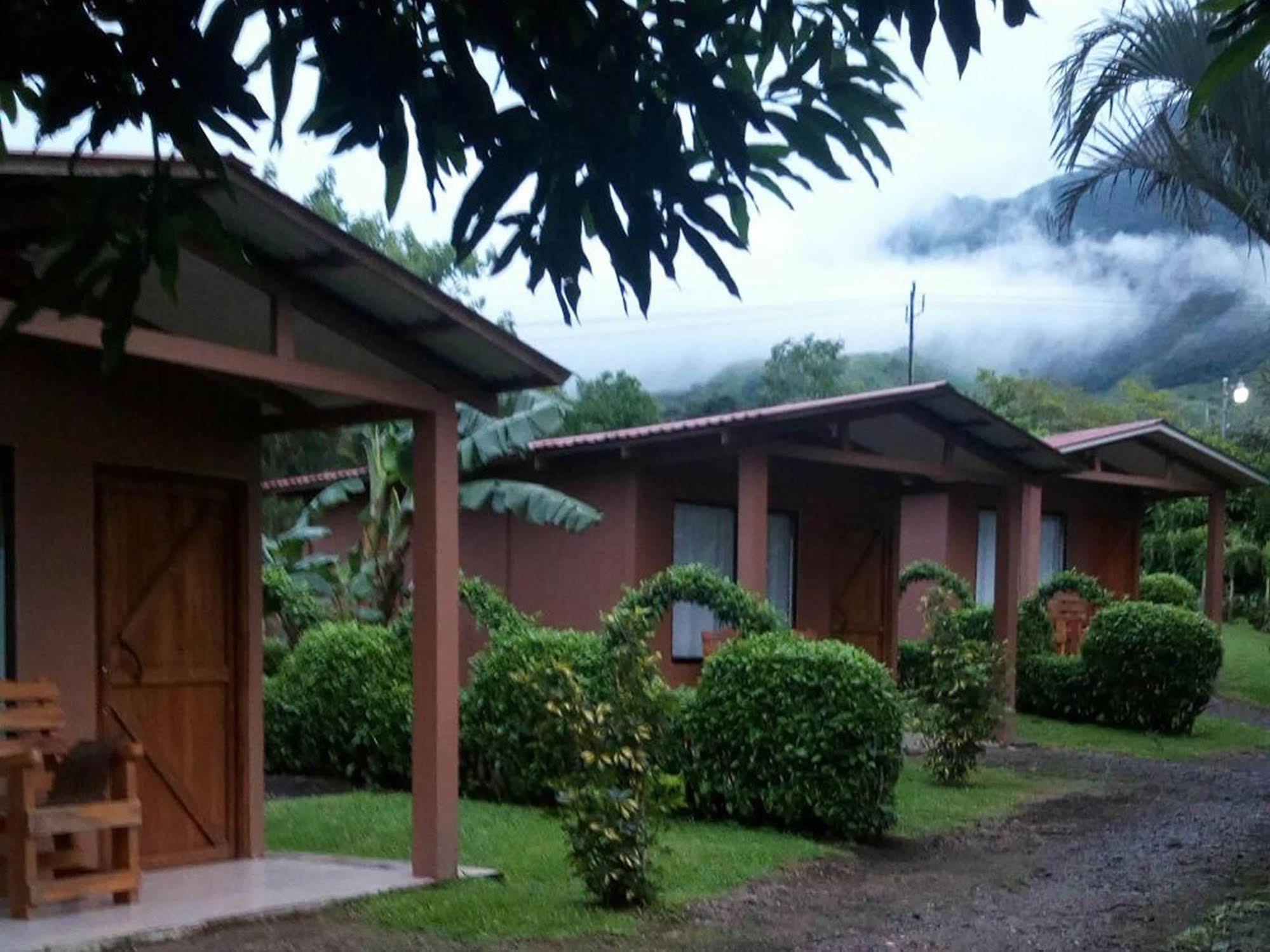 Paraiso Volcano Lodge Guayabo  Buitenkant foto