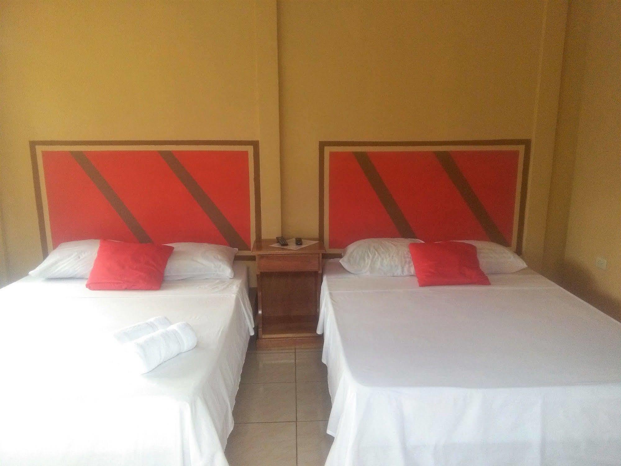 Paraiso Volcano Lodge Guayabo  Buitenkant foto