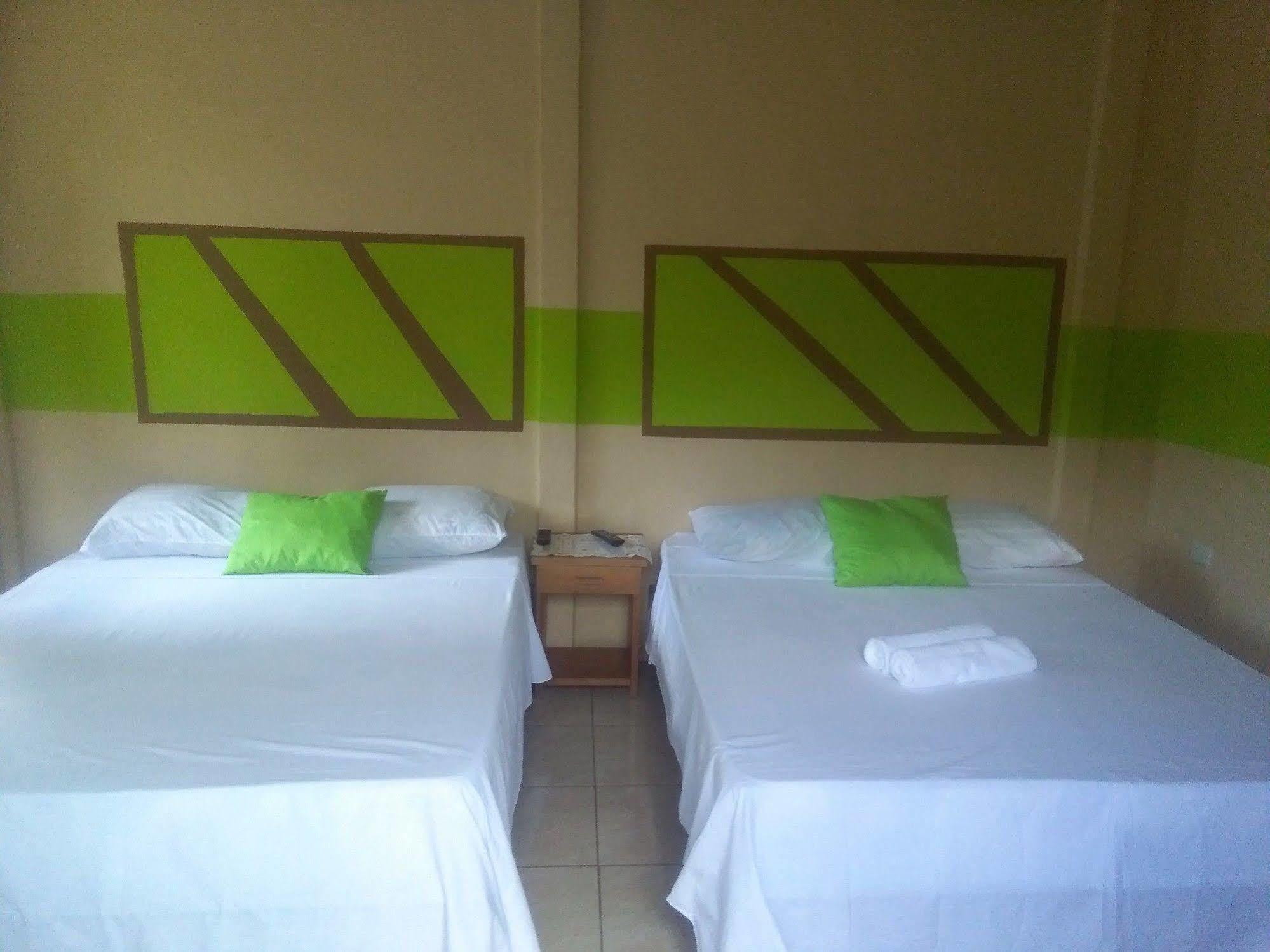Paraiso Volcano Lodge Guayabo  Buitenkant foto